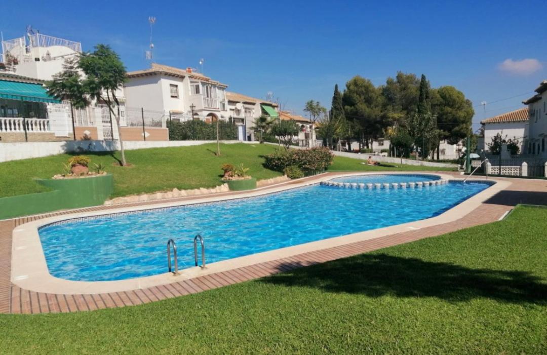 Apartament Casa Del Gato Rojo , Communal Swimming Pool , Terrace With Barbecue Torrevieja Exterior photo